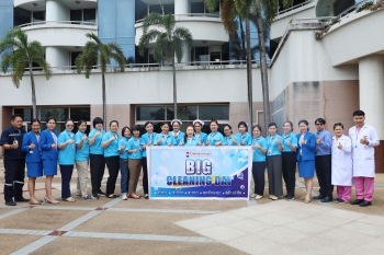 เดินสำรวจตรวจสอบอาคารสถานที่ และความปลอดภัย กิจกรรม Big Cleaning Day และตรวจกิจกรรม 5 ส โรงพยาบาลเอกอุดร