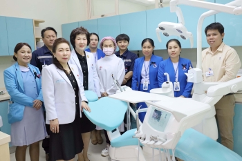 ตรวจรับเครื่องมือแพทย์ : กล้องจุลทรรศน์สำหรับงานทันตกรรมพร้อมชุดถ่ายภาพ